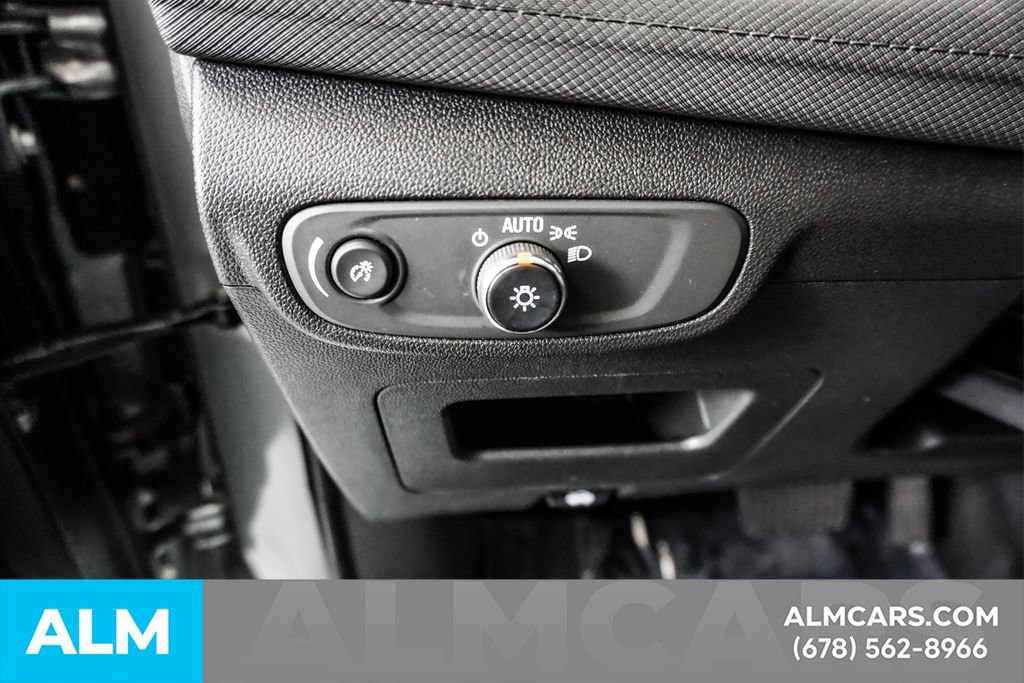 Used 2025 Chevrolet TrailBlazer LT FWD image 27