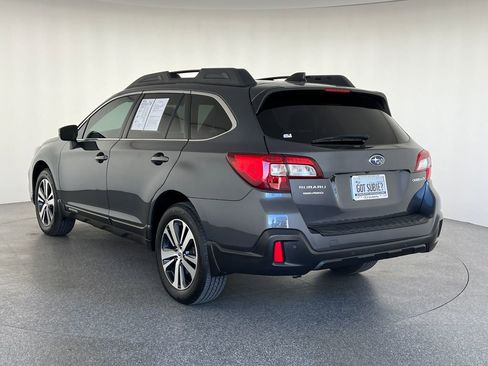 Used 2019 Subaru Outback 2.5i Limited AWD/4WD image 6