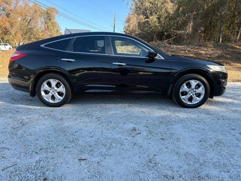 Used 2010 Honda Crosstour EX-L image 2