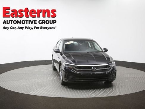 Used 2024 Volkswagen Jetta SE FWD image 50
