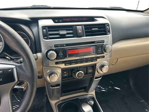 Used 2010 Toyota 4Runner SR5 w/ Convenience Pkg AWD/4WD image 16