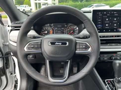 Used 2023 Jeep Compass Latitude AWD/4WD image 22