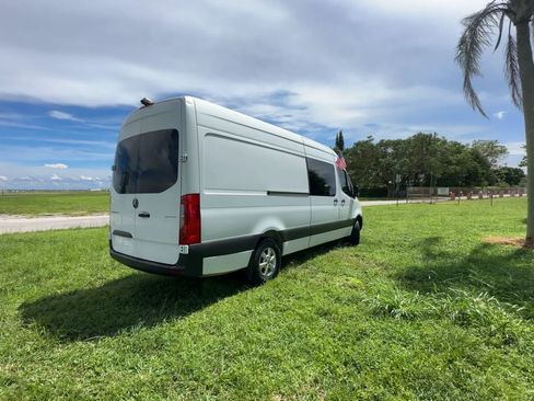 Used 2019 Mercedes-Benz Sprinter 170 image 16