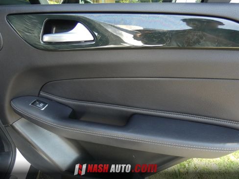 Used 2018 Mercedes-Benz GLE 350 4MATIC image 32