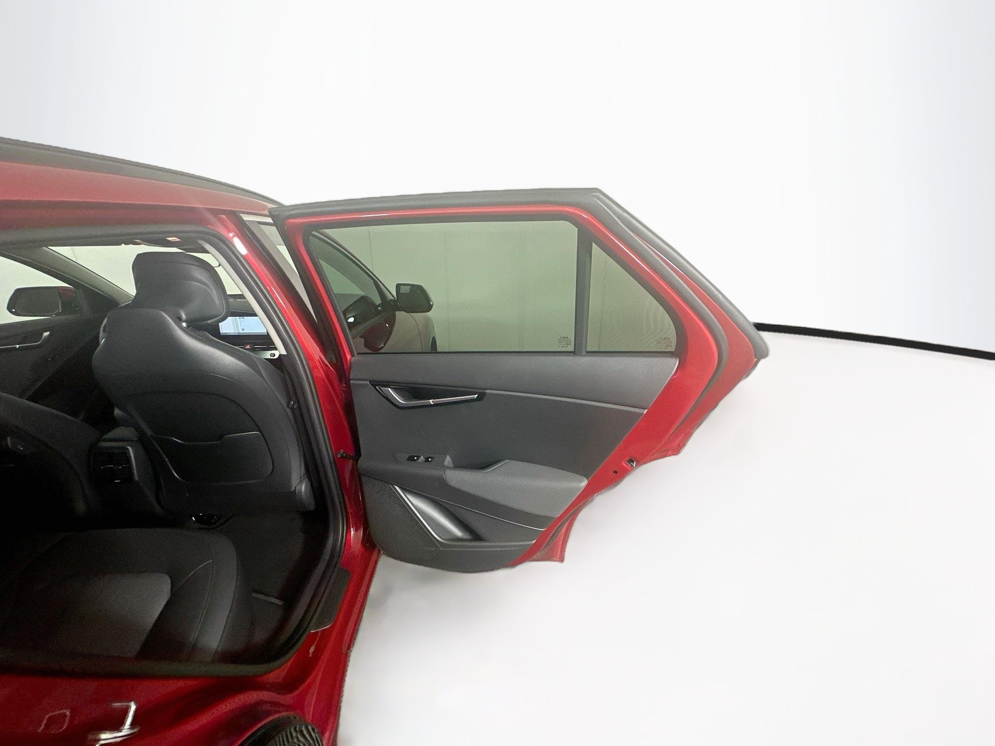 Used 2023 Kia Niro Wind w/ Wind Preserve Package FWD image 30