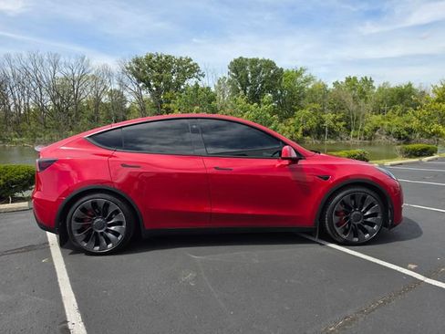 Used 2022 Tesla Model Y Performance AWD/4WD image 6