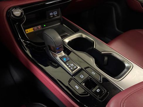 Used 2024 Lexus NX 250 FWD image 17