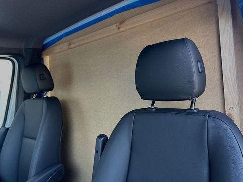 Used 2024 Mercedes-Benz Sprinter 4500 image 10