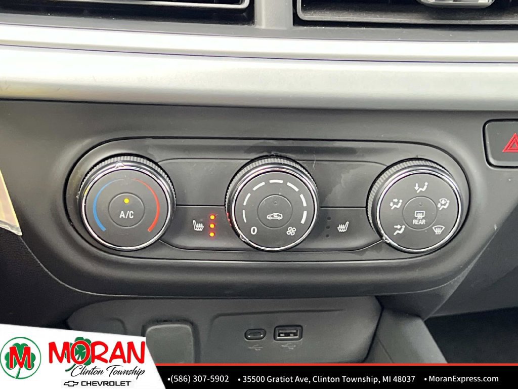 Used 2025 Chevrolet Trax RS w/ Driver Confidence Package FWD image 23