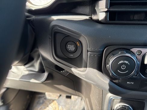 New 2026 Jeep Wrangler Unlimited Rubicon 392 image 18