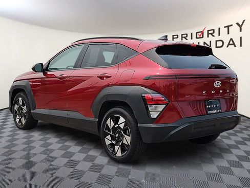 Used 2025 Hyundai Kona SEL FWD image 6