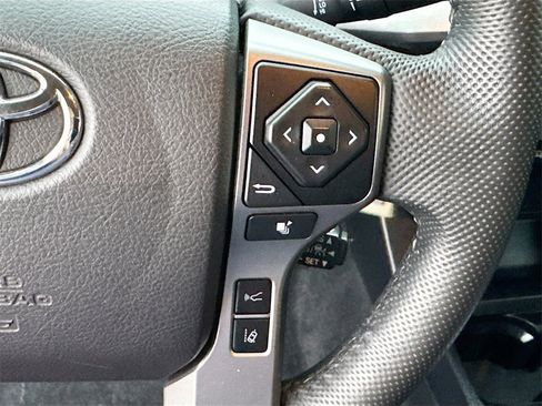 Used 2021 Toyota Tacoma SR5 image 9