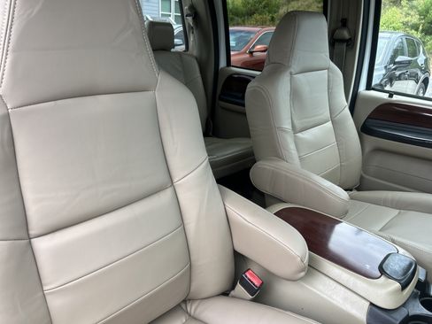 Used 2005 Ford F250 Lariat RWD image 54