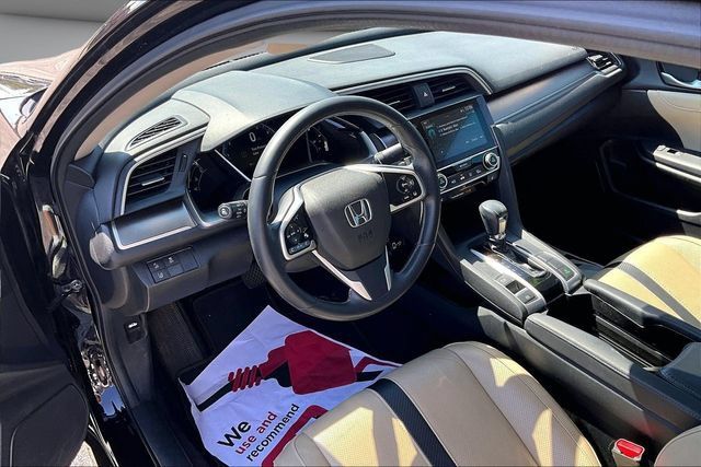 Used 2016 Honda Civic Touring image 16