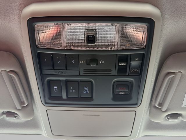 Used 2019 Toyota 4Runner Limited AWD/4WD image 23