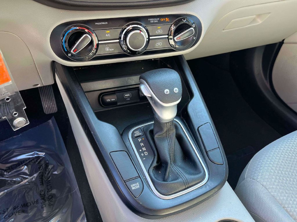 Used 2023 Kia Soul LX FWD image 19