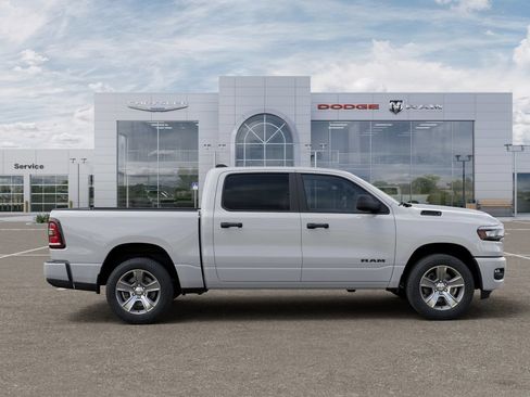 New 2026 RAM 1500 Express RWD image 22