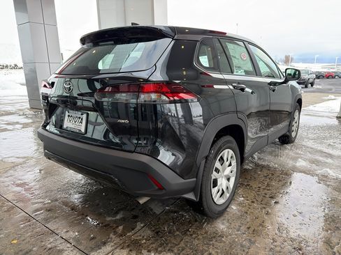 New 2026 Toyota Corolla Cross L image 9