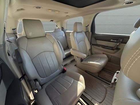 Used 2016 GMC Acadia Denali image 18