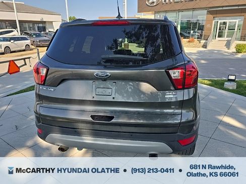 Used 2019 Ford Escape SEL AWD/4WD image 17
