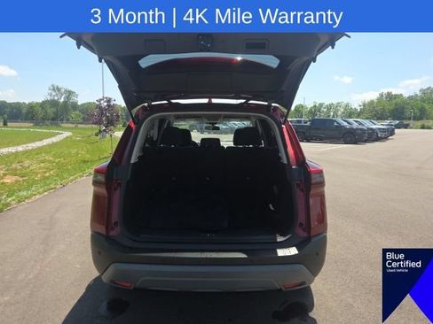 Used 2023 Nissan Rogue SV FWD image 11