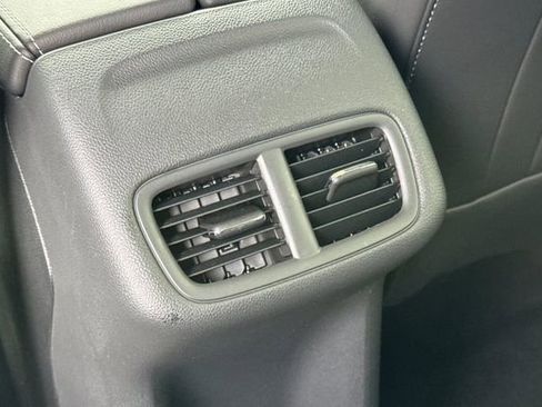 Used 2023 Buick Envision Essence AWD/4WD image 43