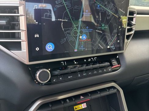 Used 2025 Toyota Tundra Limited image 6