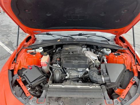 Used 2019 Chevrolet Camaro LT image 28