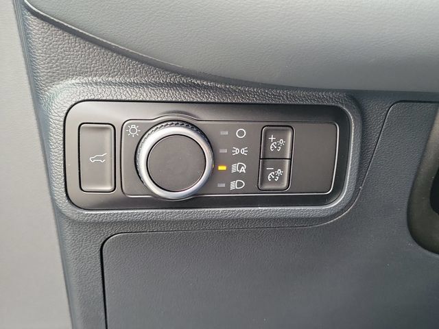 Used 2026 Ford Explorer Active RWD image 14