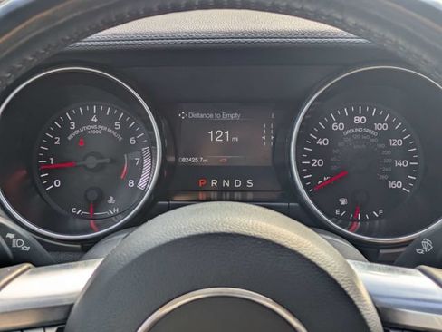 Used 2022 Ford Mustang Premium RWD image 27