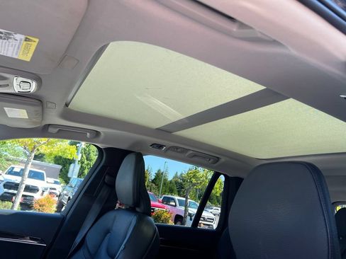 Used 2019 Volvo XC90 T6 Momentum w/ Advanced Package AWD/4WD image 15