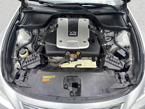 Used 2010 INFINITI G37 Convertible w/ Premium Pkg RWD image 28