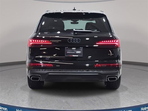 Certified 2025 Audi Q7 2.0T Premium w/ Convenience Plus Package image 6