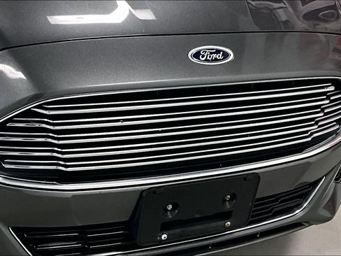 Used 2015 Ford Fusion Titanium image 31