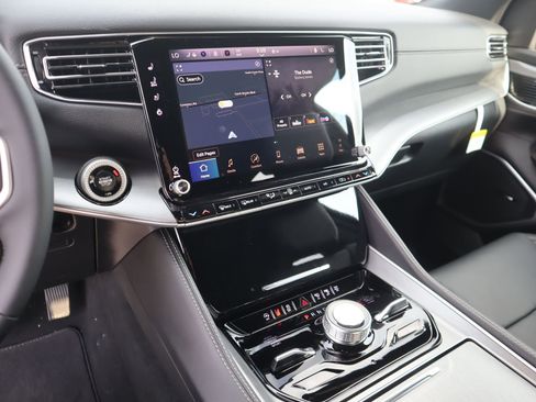 New 2026 Jeep Grand Wagoneer 4WD image 5