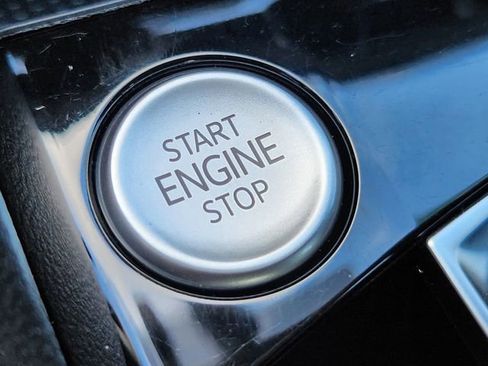 Certified 2023 Volkswagen Taos S FWD image 18