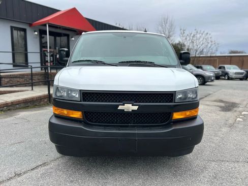 Used 2019 Chevrolet Express 2500 Van 3D w/ Communications Package image 4