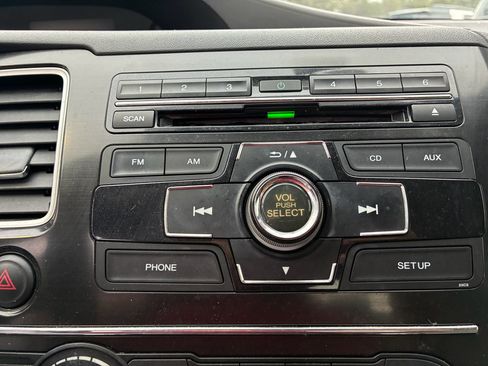 Used 2013 Honda Civic LX image 19