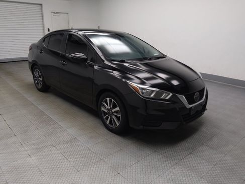 Used 2021 Nissan Versa SV FWD image 11