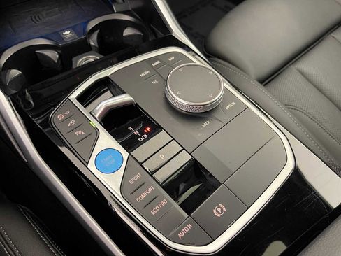 Used 2023 BMW i4 eDrive40 image 29