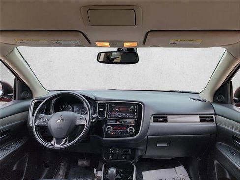 Used 2019 Mitsubishi Outlander SEL FWD image 17