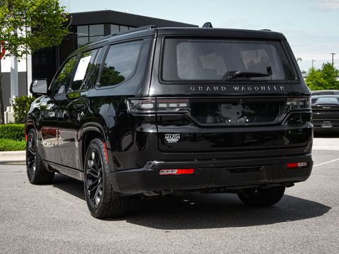 Used 2024 Jeep Grand Wagoneer Series III w/ Quick Order Packagew 28T AWD/4WD image 8