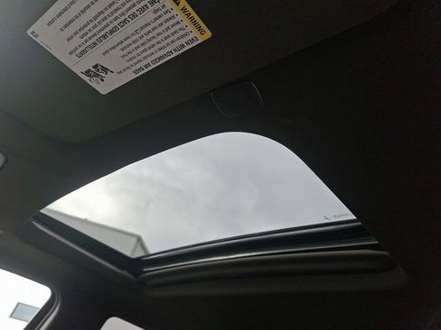 Used 2021 GMC Sierra 1500 Denali w/ Denali Ultimate Package image 17