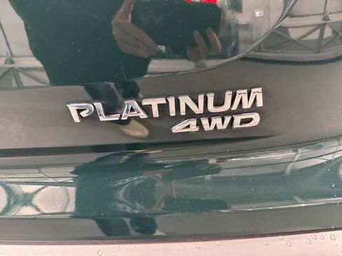 Used 2023 Nissan Pathfinder Platinum AWD/4WD image 9