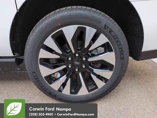 New 2027 Ford Expedition Max Platinum w/ Driver's Package AWD/4WD image 32