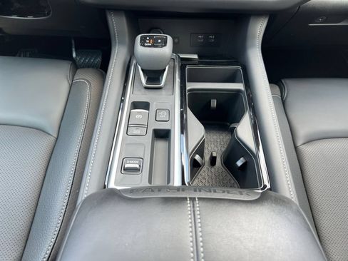 New 2026 Nissan Pathfinder SL FWD image 12
