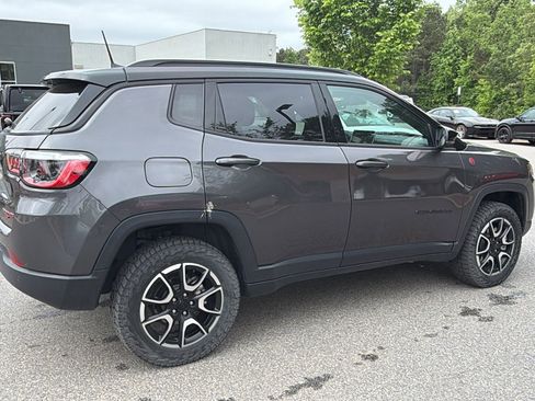 Certified 2024 Jeep Compass Trailhawk AWD/4WD image 8