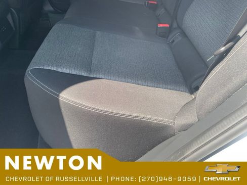 Used 2021 Nissan Rogue SV FWD image 34