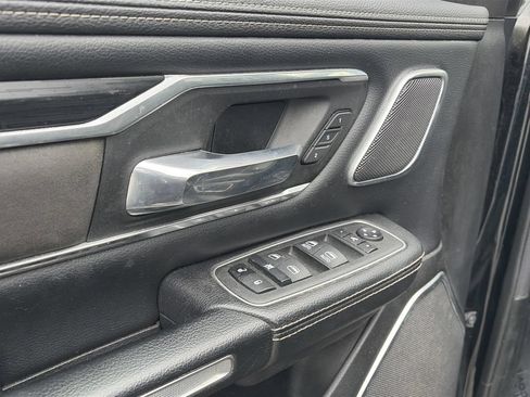 Used 2023 RAM 1500 Laramie AWD/4WD image 19