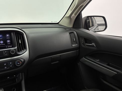 Used 2021 Chevrolet Colorado LT image 29